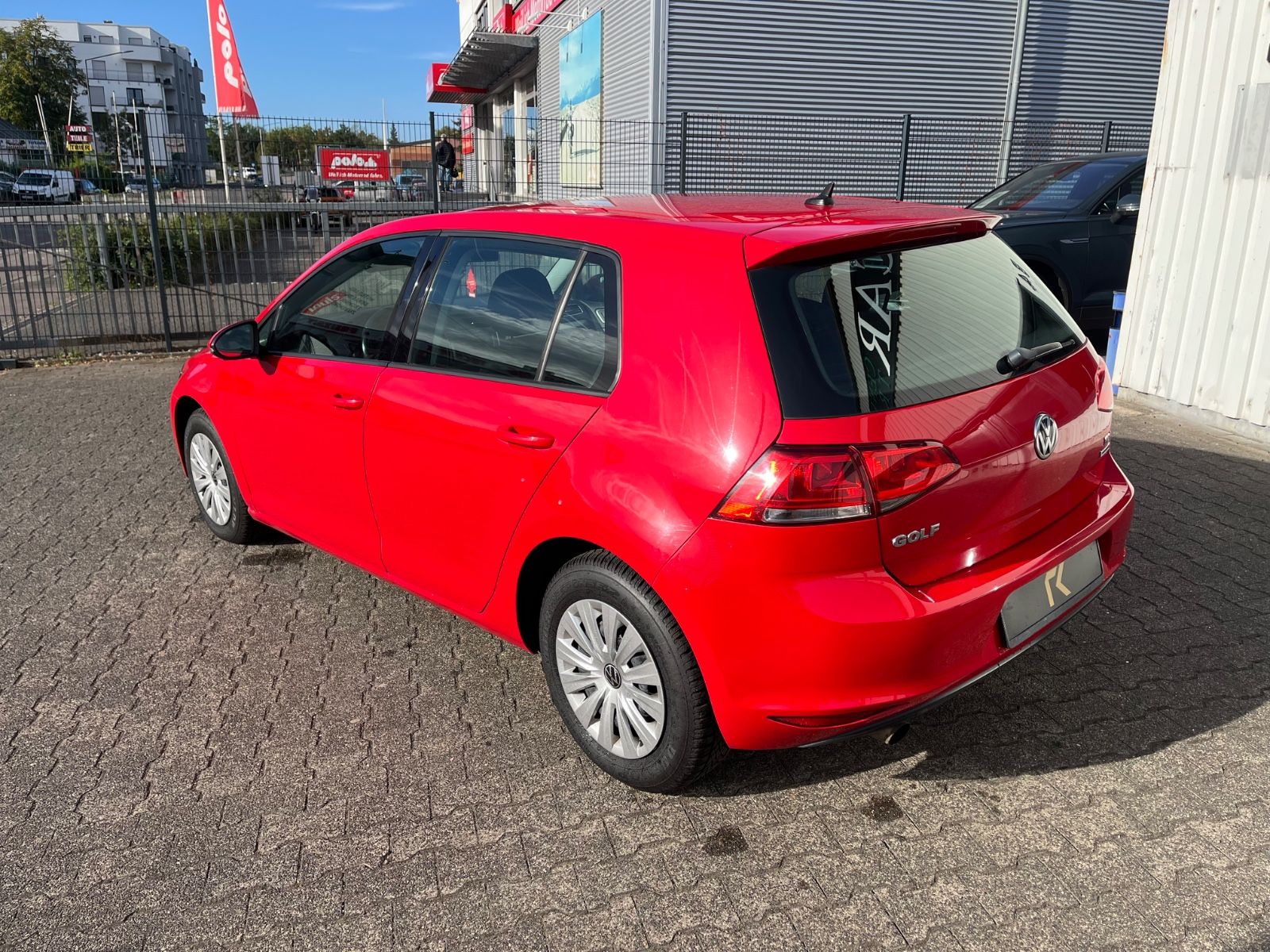 Vw Golf VII Lim. Trendline BMT TÜV & Inspektion neu – Bild 7