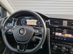 Fahrzeugabbildung Volkswagen Golf VII Variant 1.4 TSI DSG R-Line LED VIRTUAL
