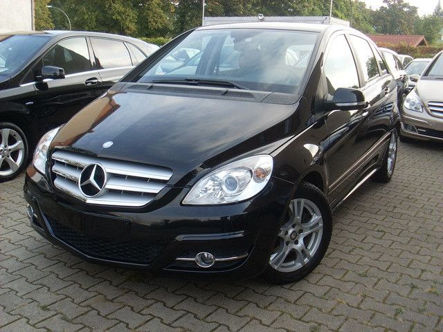 Mercedes-Benz B 200 Automatik / Navigation / SHZ