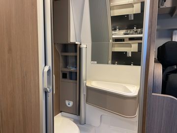 Carado CV 600 PRO+  AUTOMATIK Totwinkel Abstandstemp.