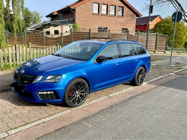 Skoda Octavia 2.0 TDI SCR DSG 4x4 RS60 Combi RS60