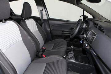 Toyota Yaris 1.5 Team D *ALU*CAM*SHZ*TEL*KLIMA*