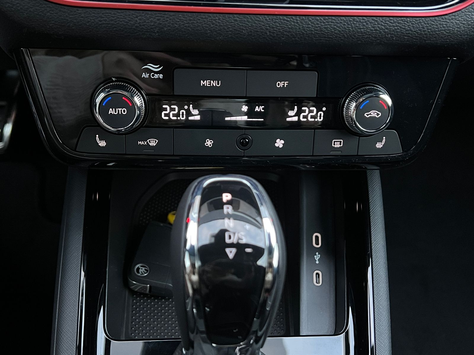 Fahrzeugabbildung SKODA Kamiq Monte Carlo 1.0 TSI DSG *Garantie, LED, AH