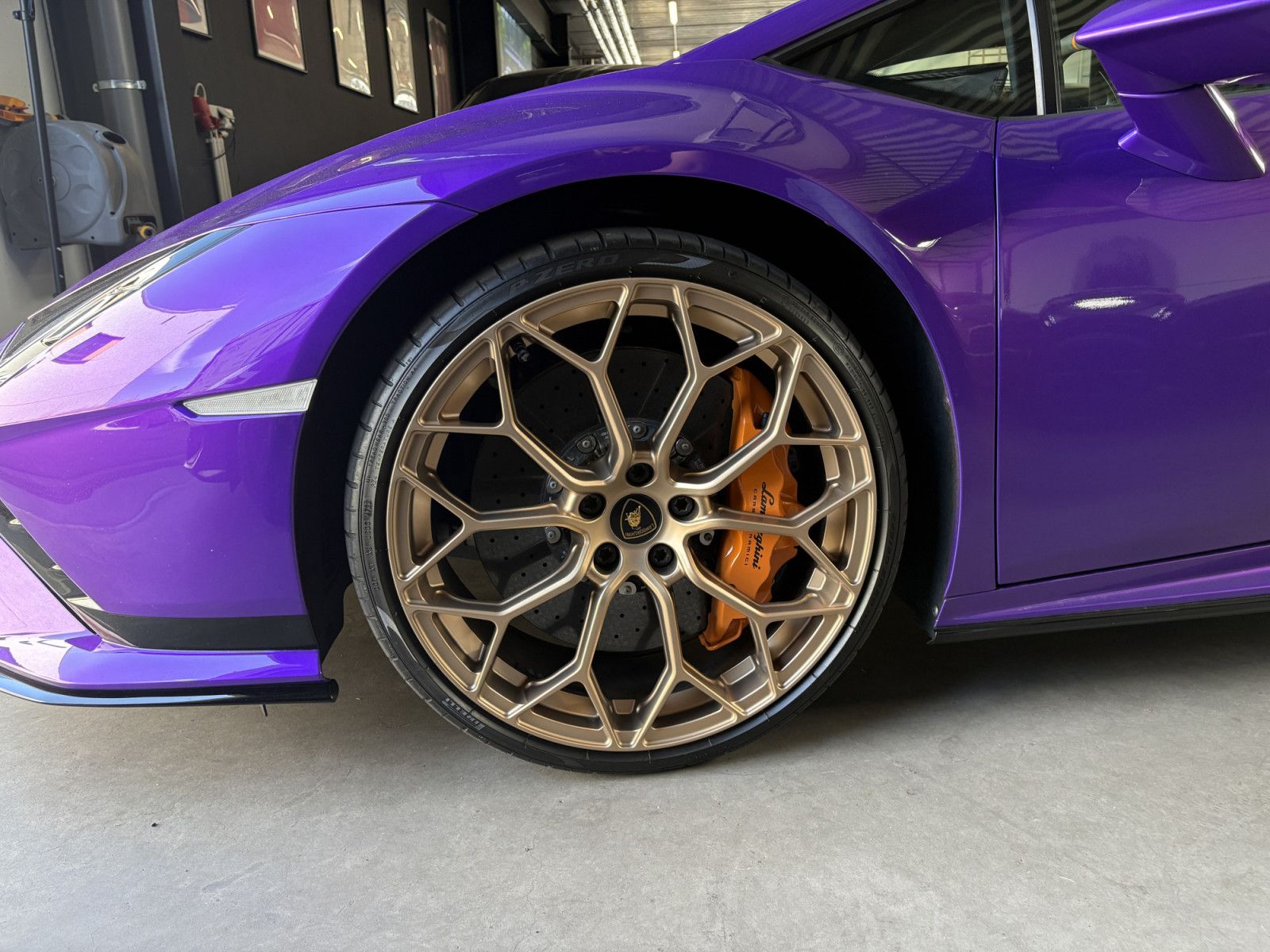 Lamborghini Huracán HURACÁN TECNICA LP640-2 5.2 V10 - VIOLA  imagem 3