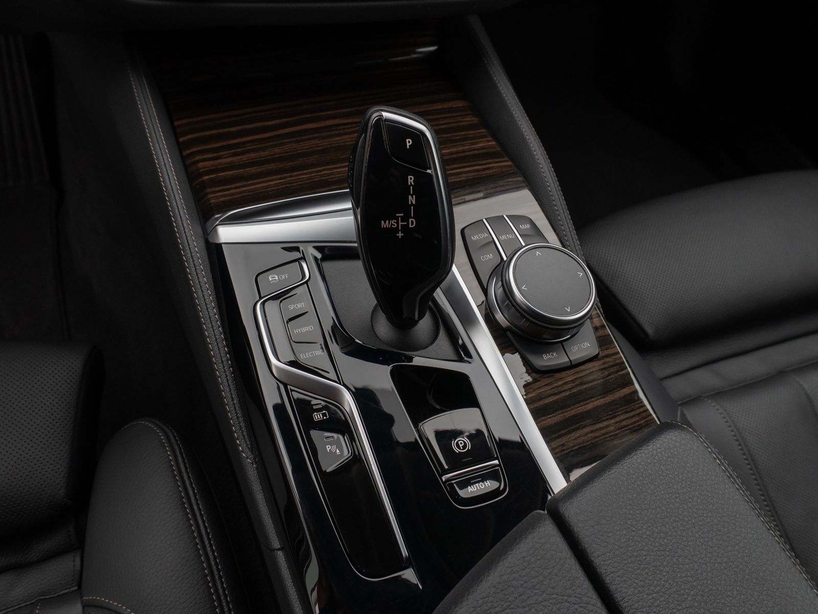 Fahrzeugabbildung BMW 530e xD Luxury Line DAB Komfort HUD Laser HiFi