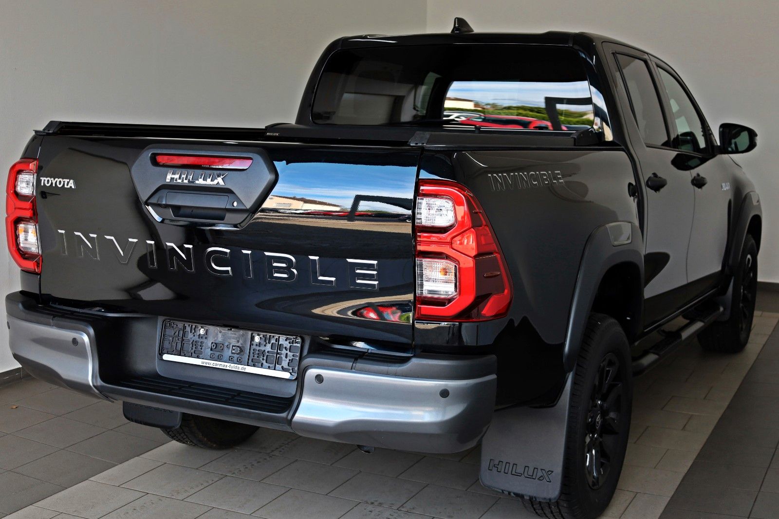 Fahrzeugabbildung Toyota Hilux 2.8 D-4D Invincible,DOKA,Leder,ACC,Kamera