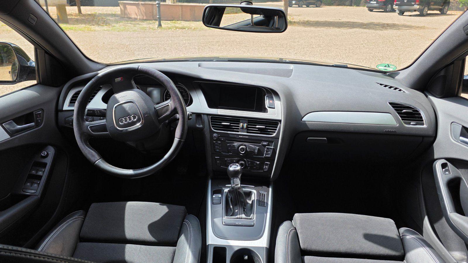 Audi A4 2009 — photo 8