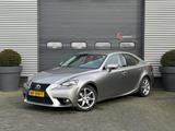 Lexus IS 300 300h Business Line Pro | navi | kamera | - graue Lexus IS-Serie