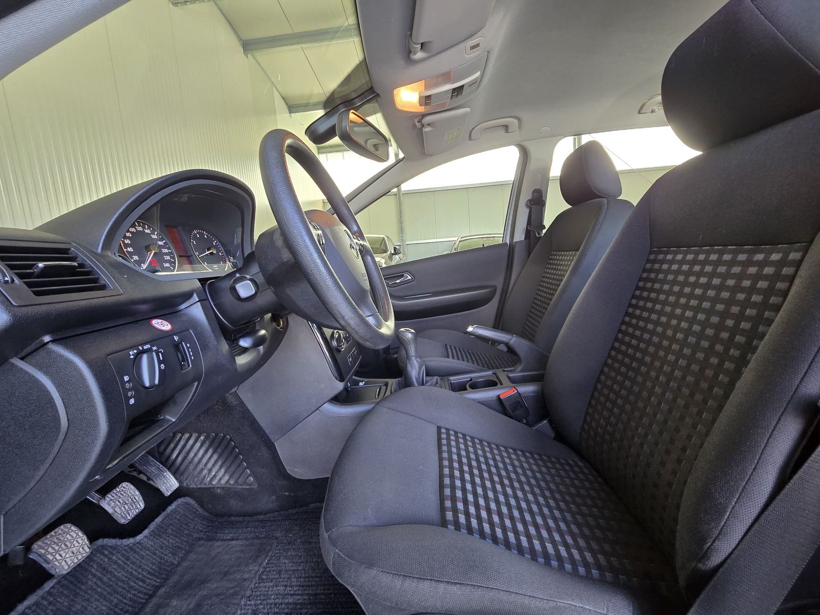 Fahrzeugabbildung Mercedes-Benz A 150 BlueEfficiency SHZ*BLUETOOTH*TÜV09-25