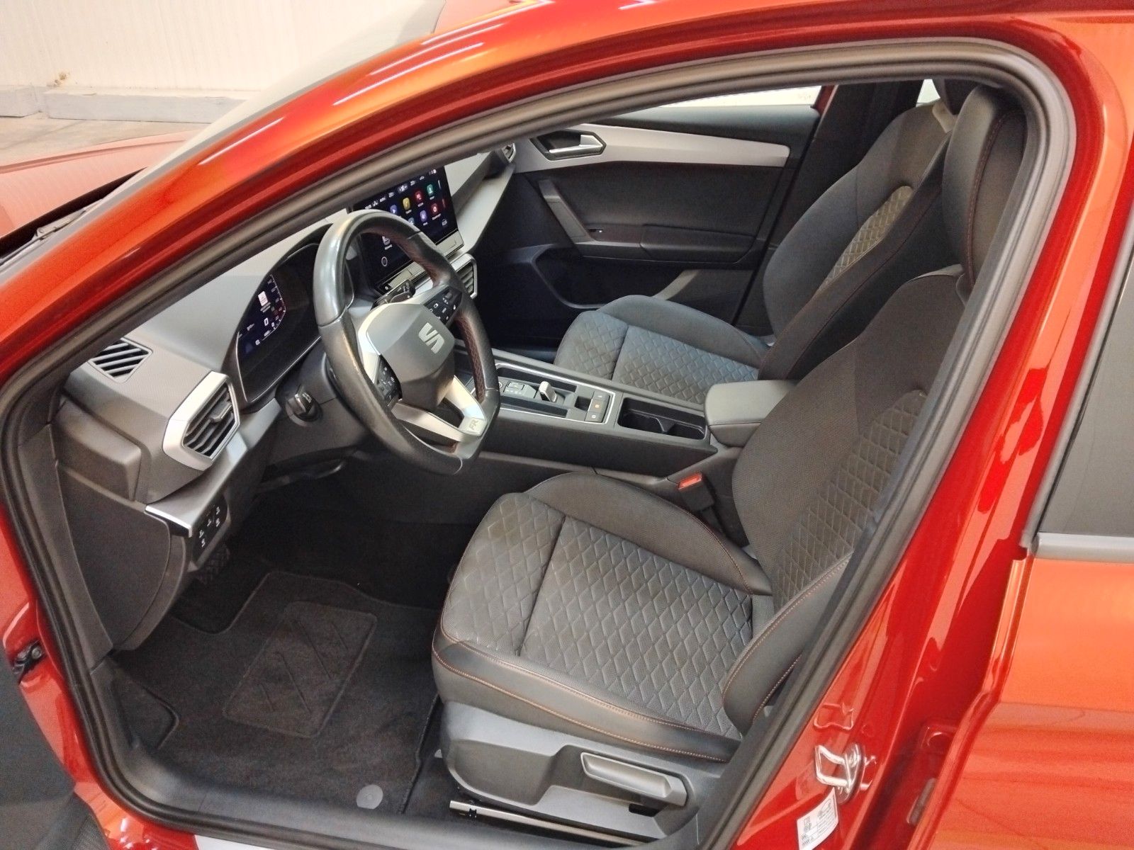 Seat Leon (06/2026, Benzin)
