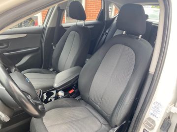 BMW 218 - 5