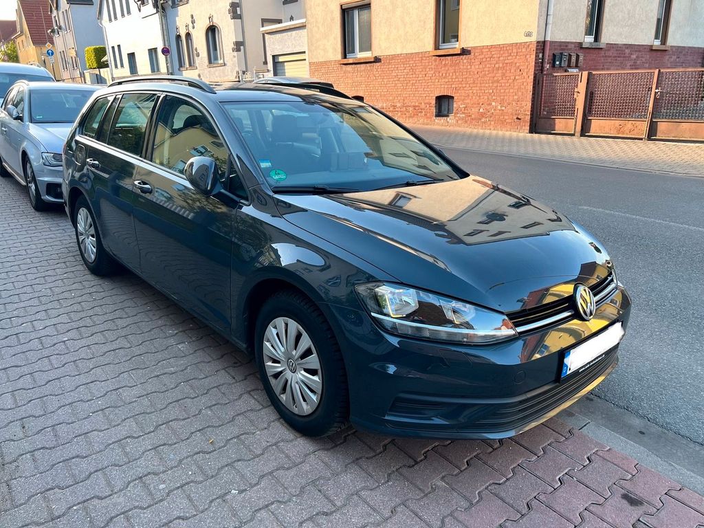 Image of Volkswagen Golf