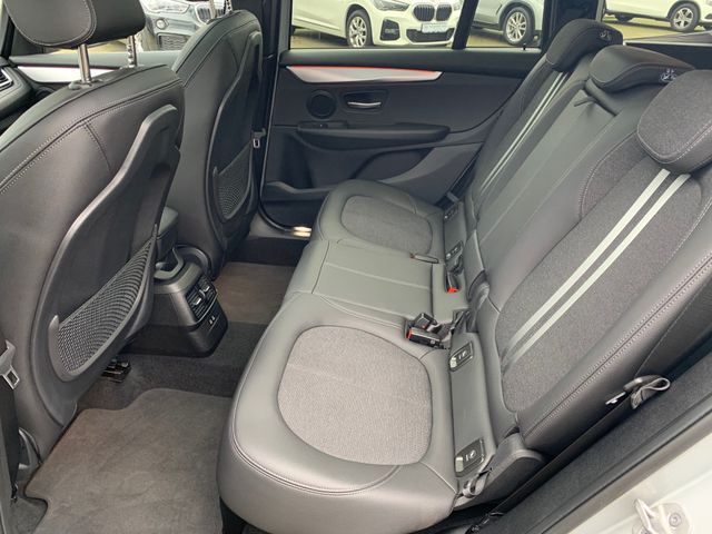 Fahrzeugabbildung BMW 218i Gran Tourer M Sport+LED+Navi+Pano+ACC+DAB