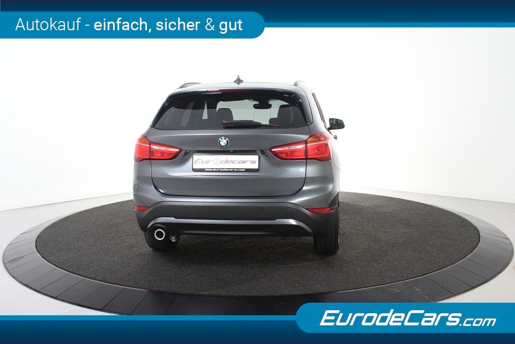 BMW X1 sDrive18i *1.Hand*Navi*Kamera*EHK* foto 22