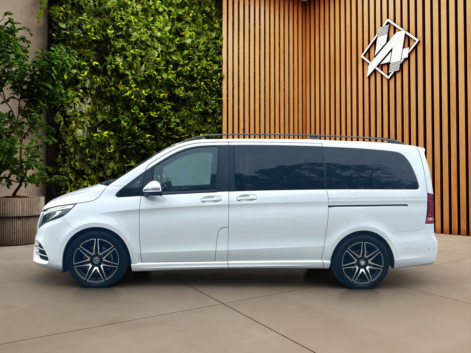 Fahrzeugabbildung Mercedes-Benz V 300 d EDITION AMG-LINE*lang*AHK*LED*9G-TRONIC*