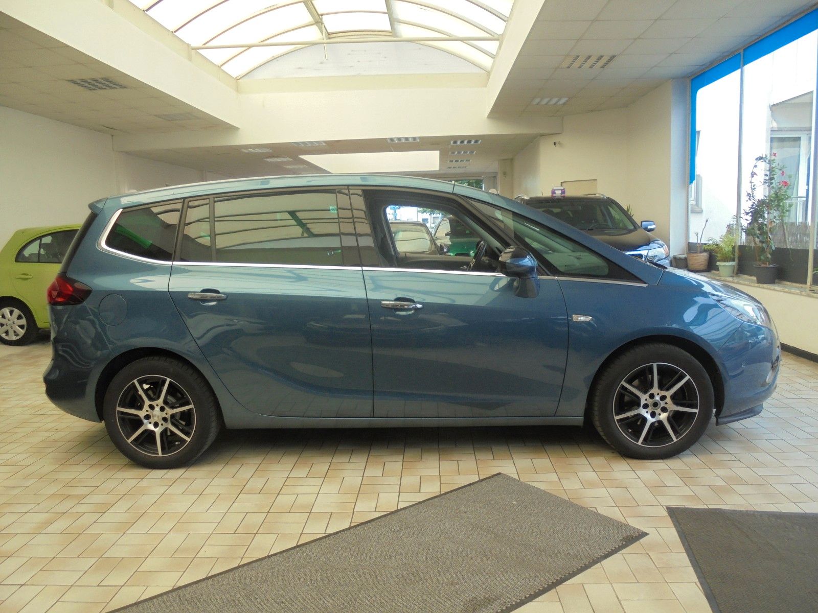 Fahrzeugabbildung Opel Zafira C Tourer/7-Sitzer/Vollausstattung/2.Hand