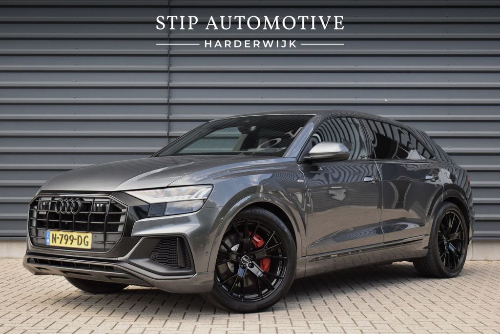 Image of Audi Q8
