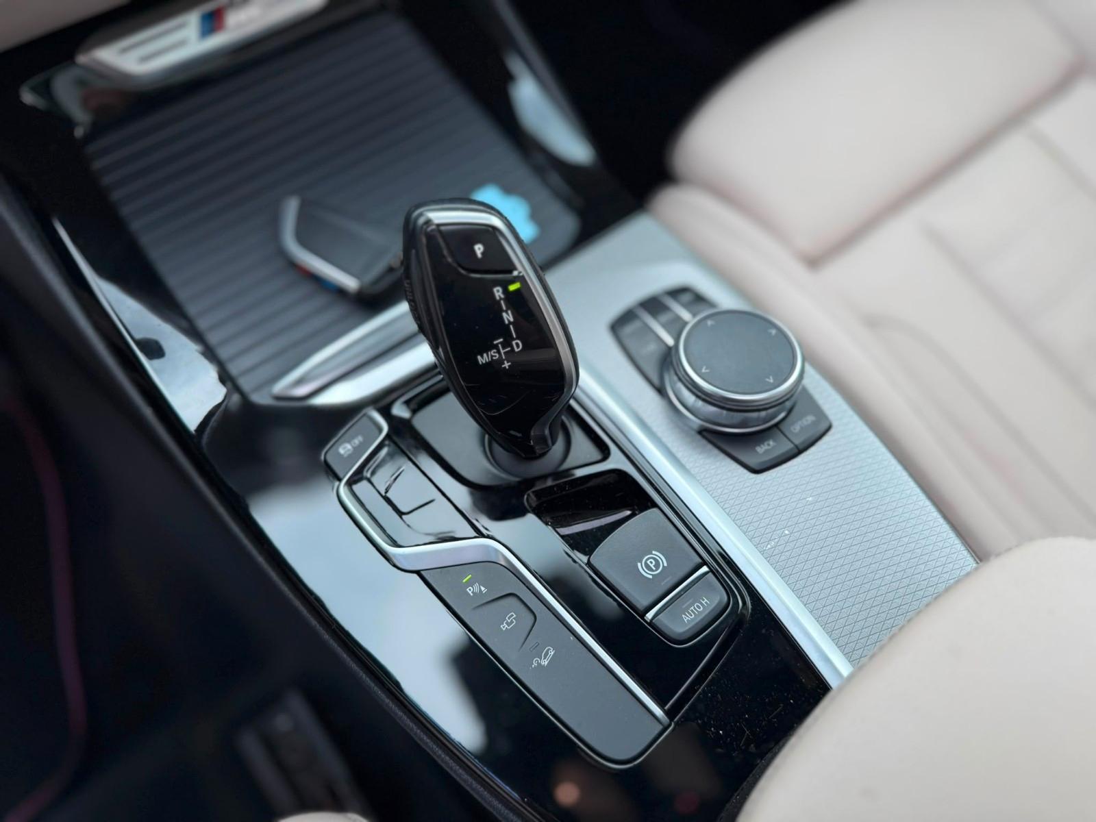 BMW X3 M40 i Pano*HUD*21"*AHK*LederBeige
