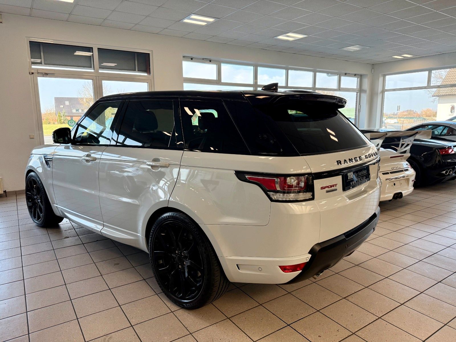 Fahrzeugabbildung Land Rover Range Rover Sport 3.0 SDV6 Autobiography Dynamic