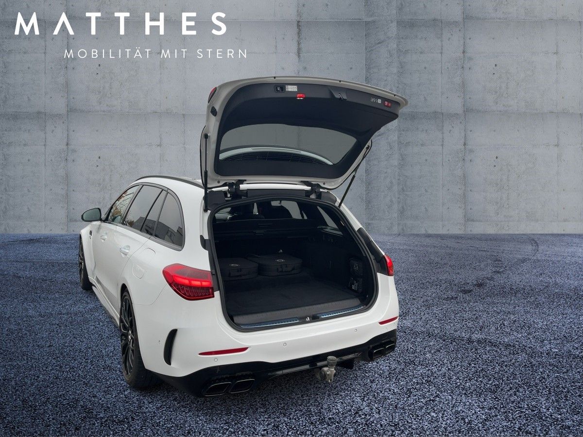 Fahrzeugabbildung Mercedes-Benz C 63 S E-Performance T-Modell AMG/Night-II/Pano
