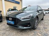 Hyundai New i30 Kombi 1.5 DPi Sondermodell GO*LED,Navi. - Hyundai i30: Sondermodell