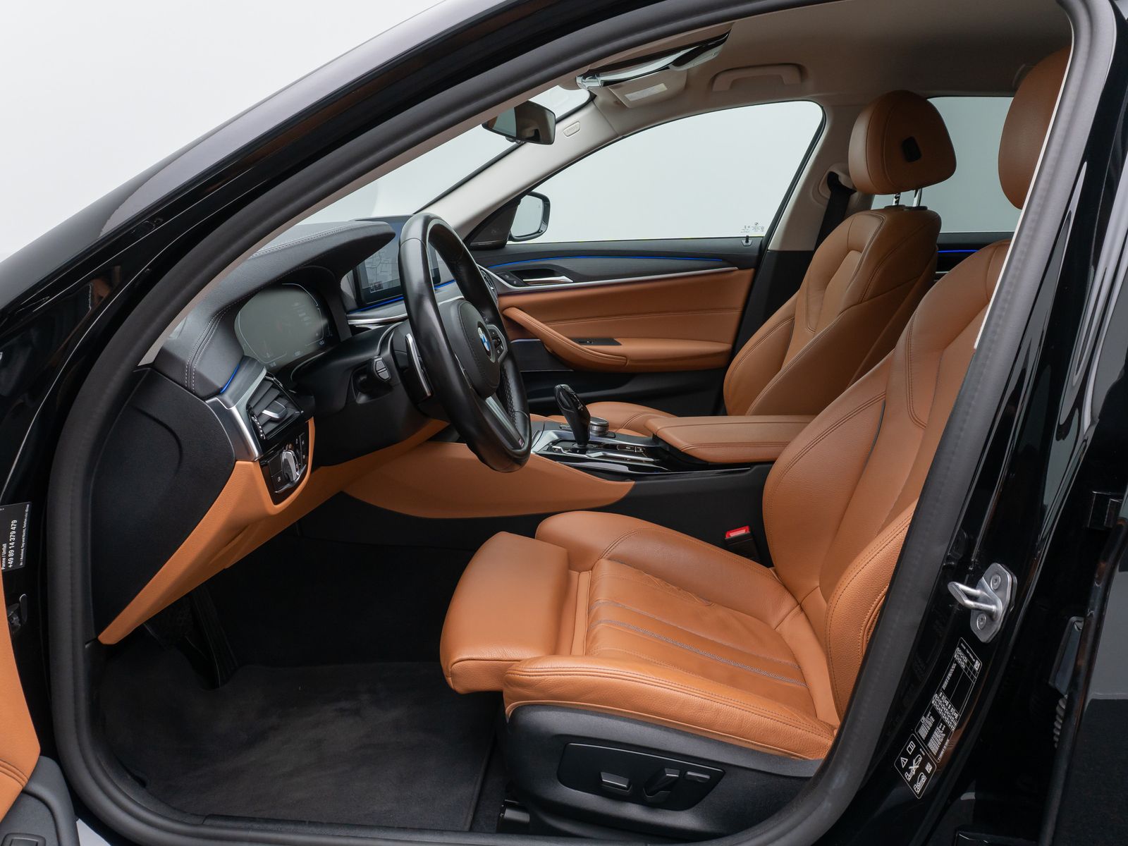 Fahrzeugabbildung BMW 520d xD Luxury Line Kamera DAB HUD Alarm Sport