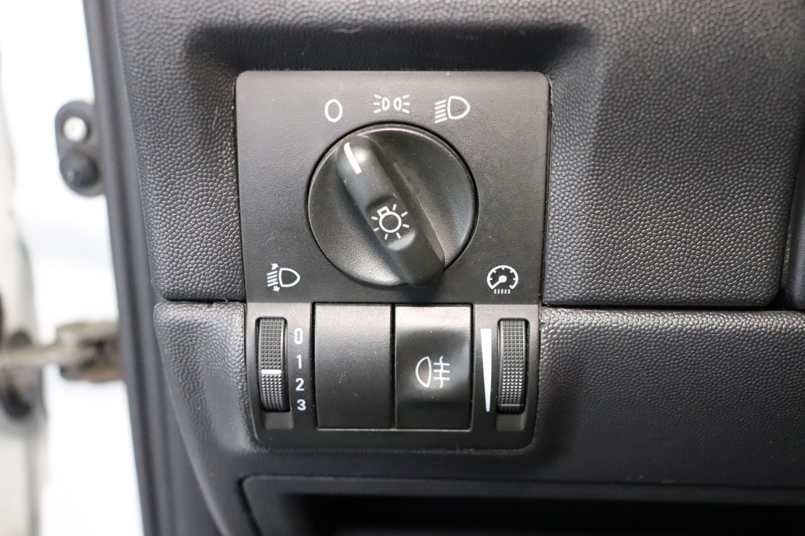 Fahrzeugabbildung Opel Corsa 1.0 * Klima * wenig Kilometer