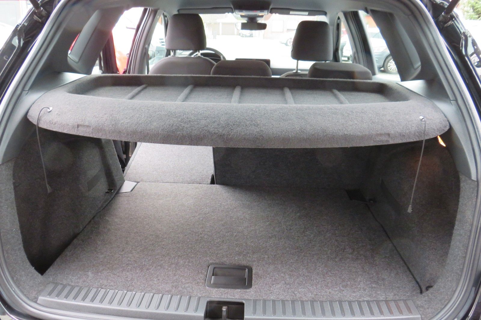 Fahrzeugabbildung SEAT Arona FR DSG NAVI SITZH. KAMERA ACC ASSISTENT-PA