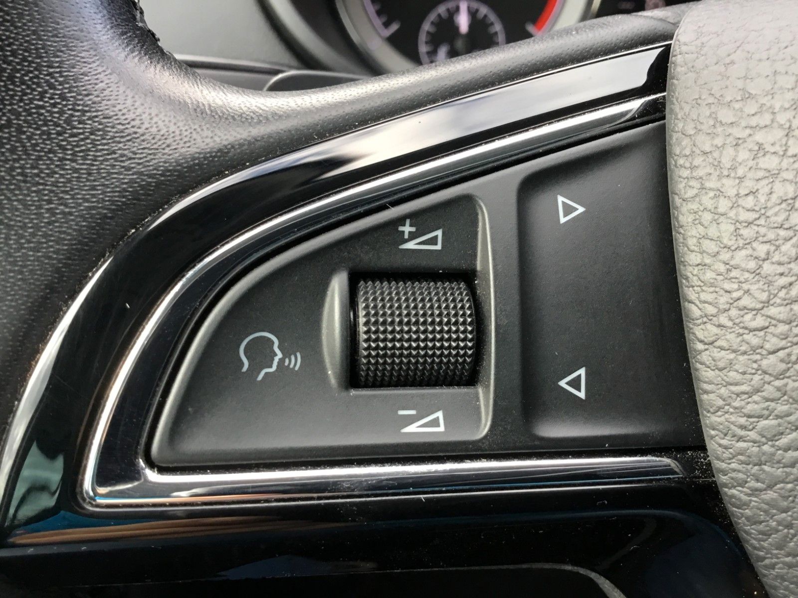 Fahrzeugabbildung SKODA Octavia 2.0 TSI DSG 4x4 Style Combi+AHK+Kamera