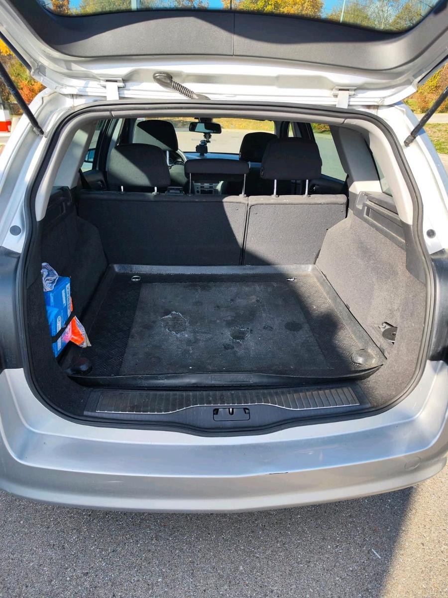 Opel Astra 2007 — photo 12