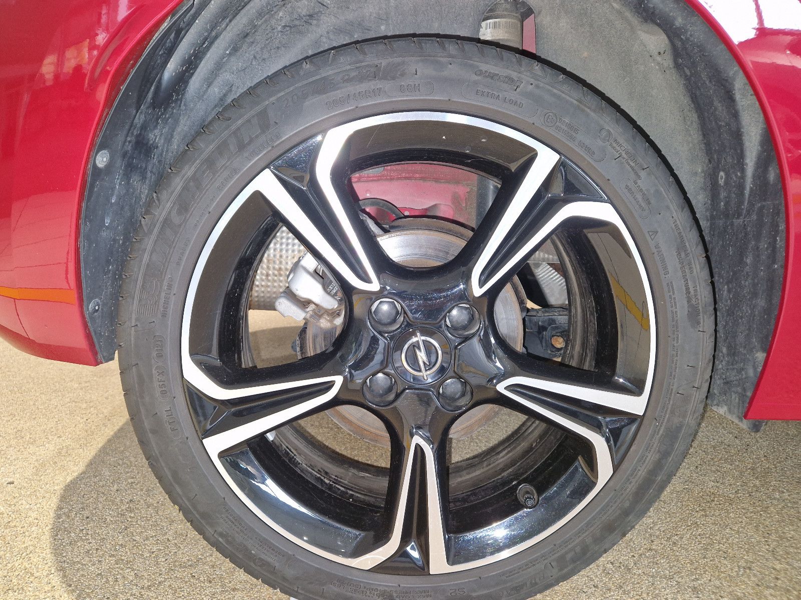 Fahrzeugabbildung Opel Corsa 1.2 Direct Injection Turbo 74kW GS Line