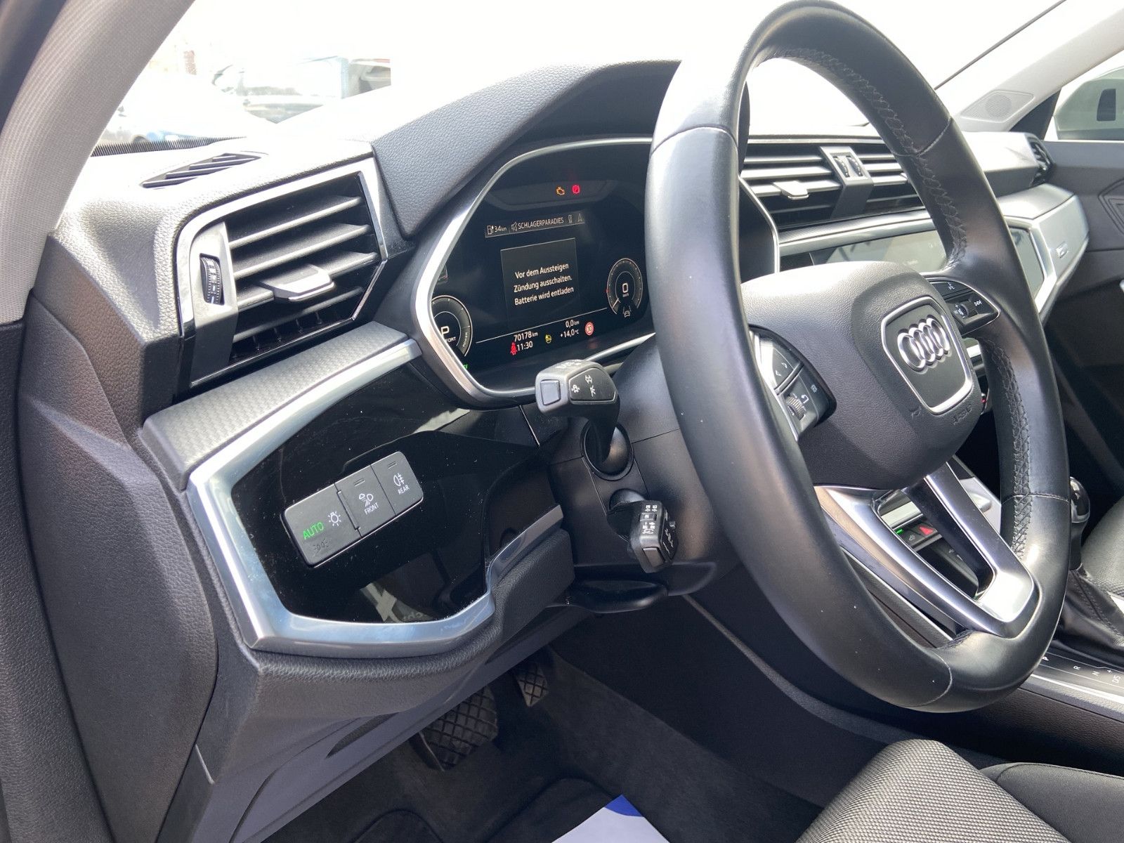 Audi Q3 45 TFSI e Matrix/Navi/RFK/AHZ/DAB/ACC/Busines foto 9