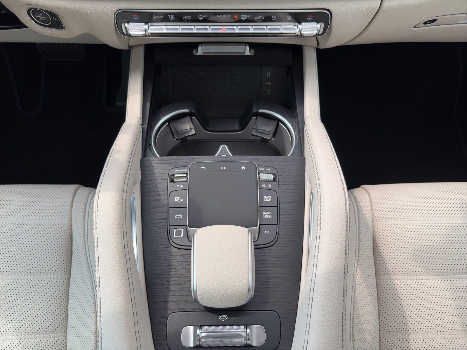 Fahrzeugabbildung Mercedes-Benz GLE 450 d 4M Coupé AMG Distr HUD Burm3D PANO AHK