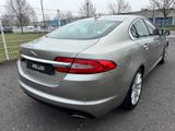 Jaguar XF 2.0 L Turbo Automatik/Navi+Camera/Leder/SO+WR - Jaguar XF mit Benzin-Antrieb