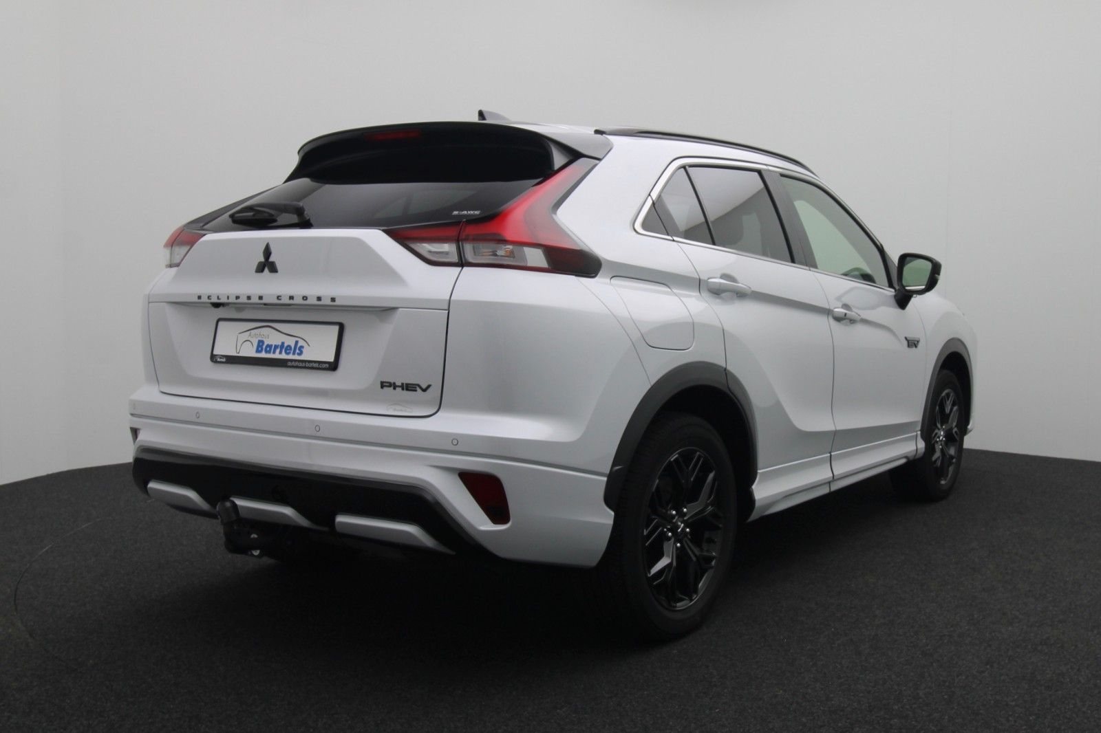 Fahrzeugabbildung Mitsubishi Eclipse Cross Plus Select Black Hybrid 4WD