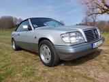 Mercedes-Benz 220 - gebrauchte Mercedes-Benz 220 aus dem Jahr 1995