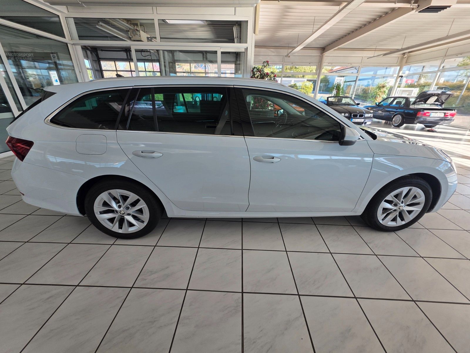 Skoda Octavia Combi Style 2.0 TDI DSG AHK, SHZ,Nav foto 6
