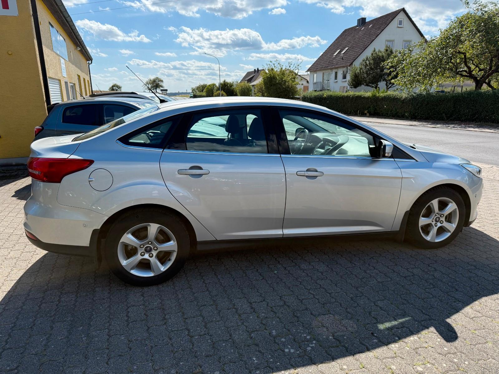 Ford Focus 1,0 EcoBoost 92kW Sedan