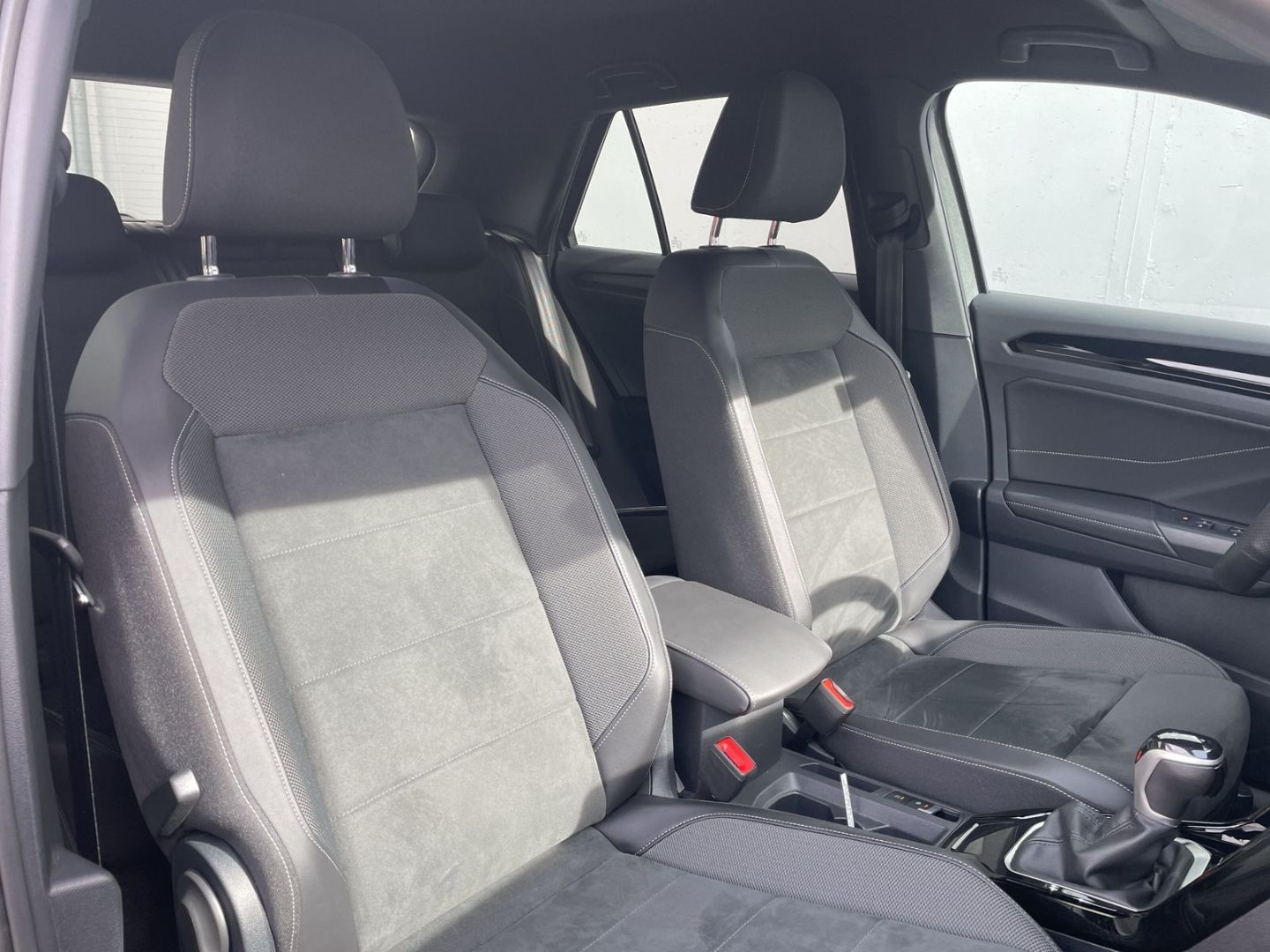 T-Roc 1.5TSI DSG R-Line AHK/Kamera/Matrix/Keyles