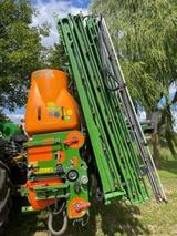 Amazone UF 1501 mit Fronttank 600l UF 1501 mit Fronttank - Amazone LKWs