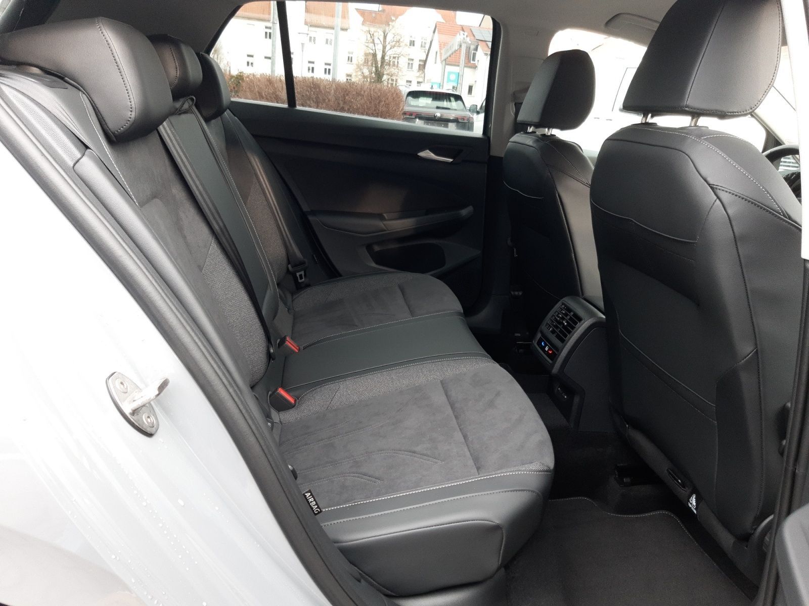 Golf Style 1,5 l eHybrid OPF 110 kW (150 PS) / 8