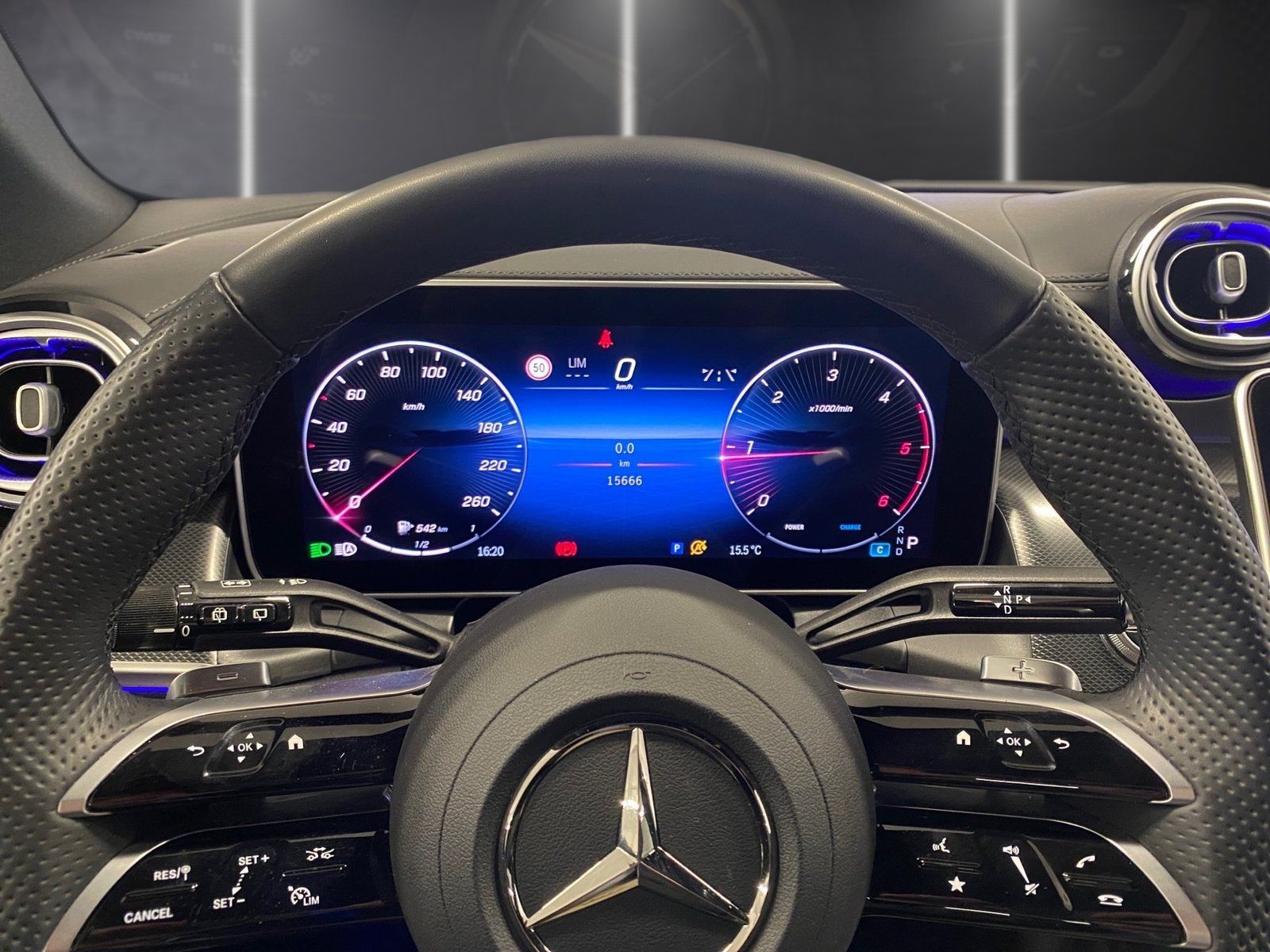 Fahrzeugabbildung Mercedes-Benz GLC 220 d 4M AMG*AHK*Standheizung*Totwinkel*360°