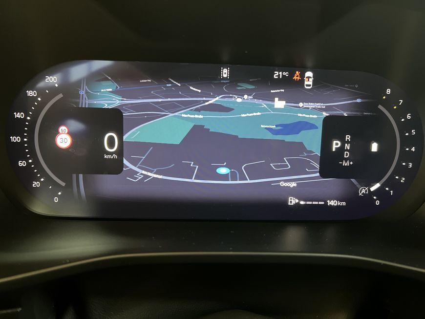 Volvo XC40 B3 Plus Black-Edition DKG 360° Pixel-LED Al