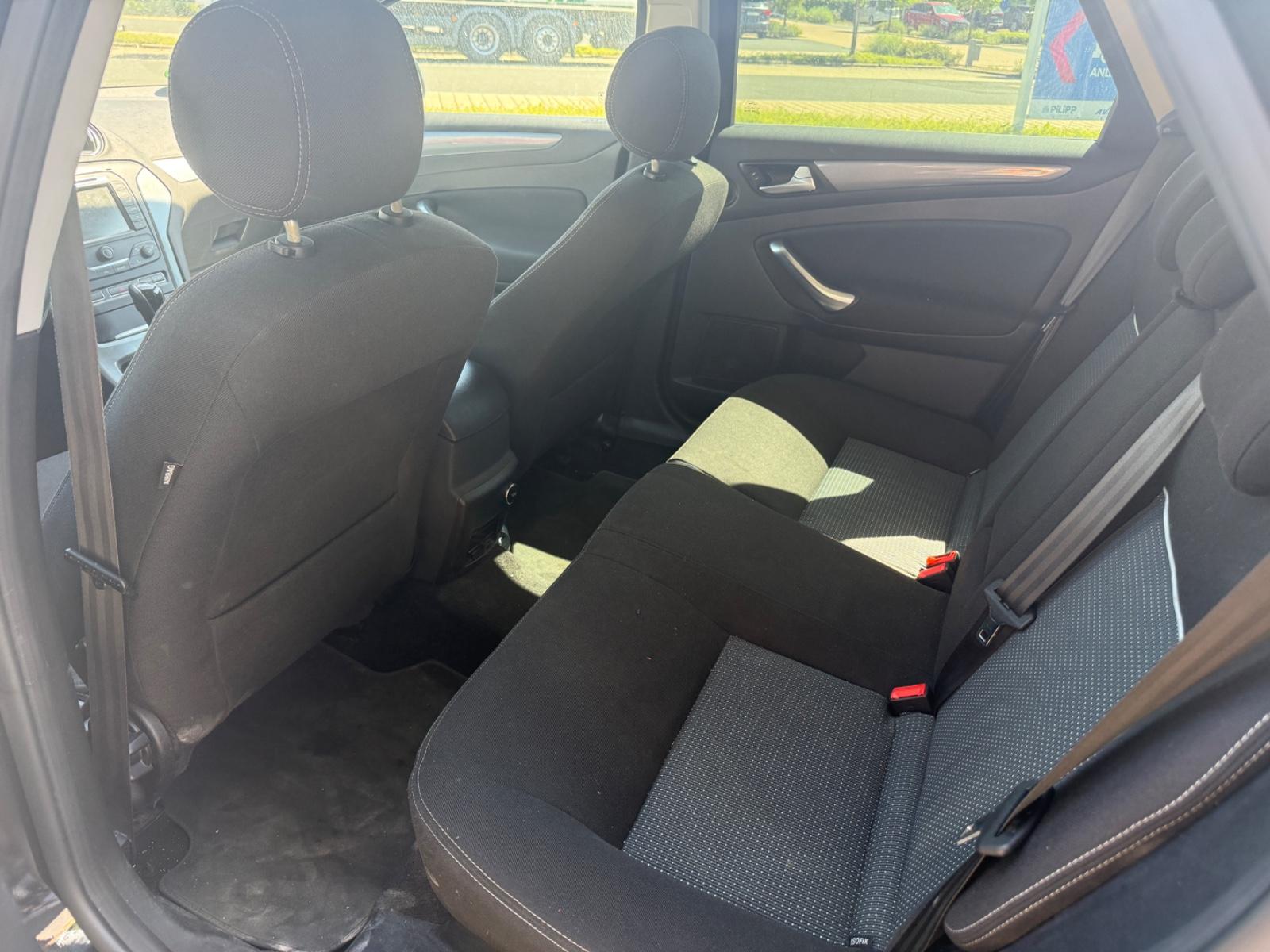 Ford Mondeo 2012 — photo 7