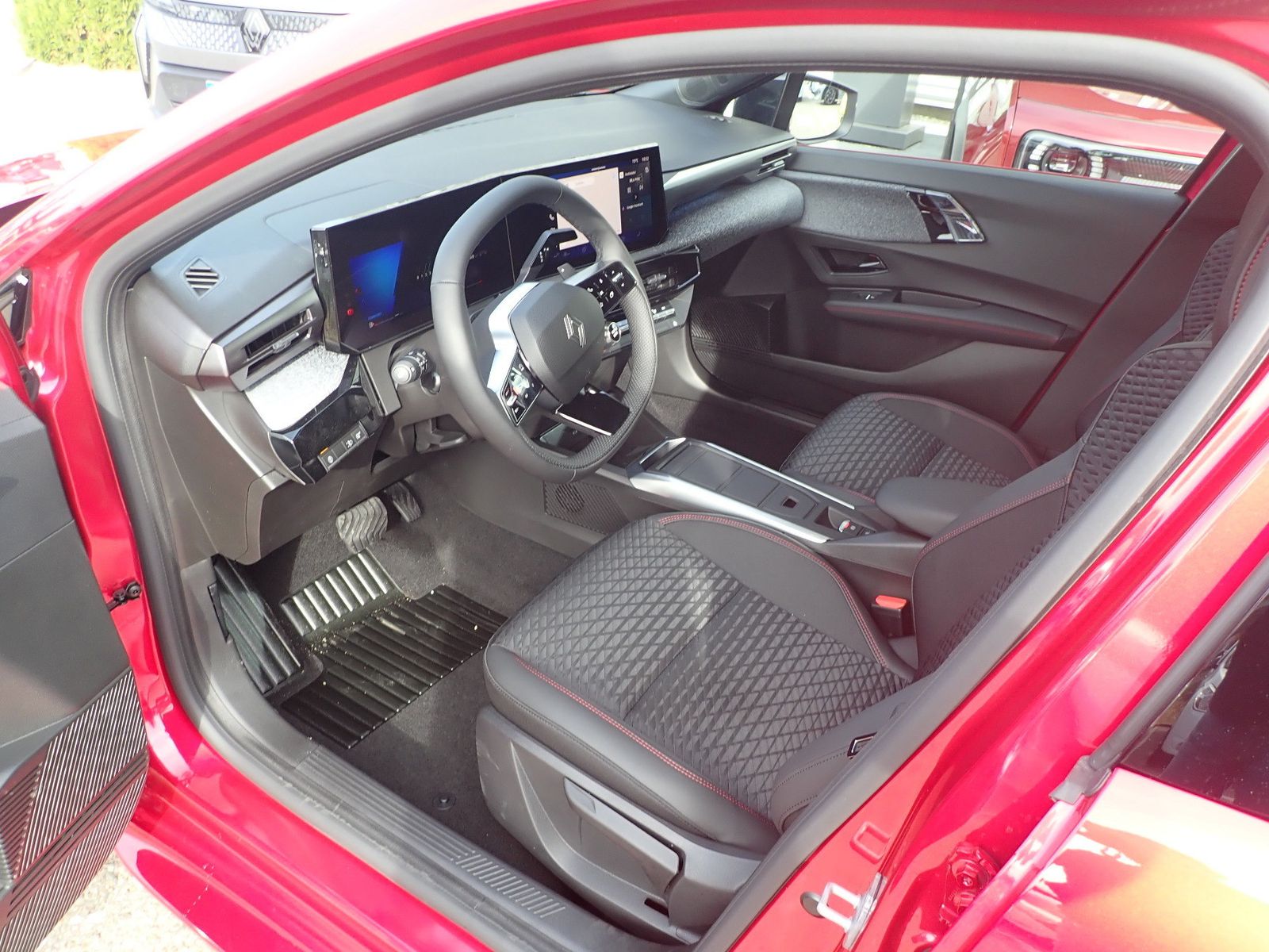 Fahrzeugabbildung Renault Clio Techno TCe 115 EDC