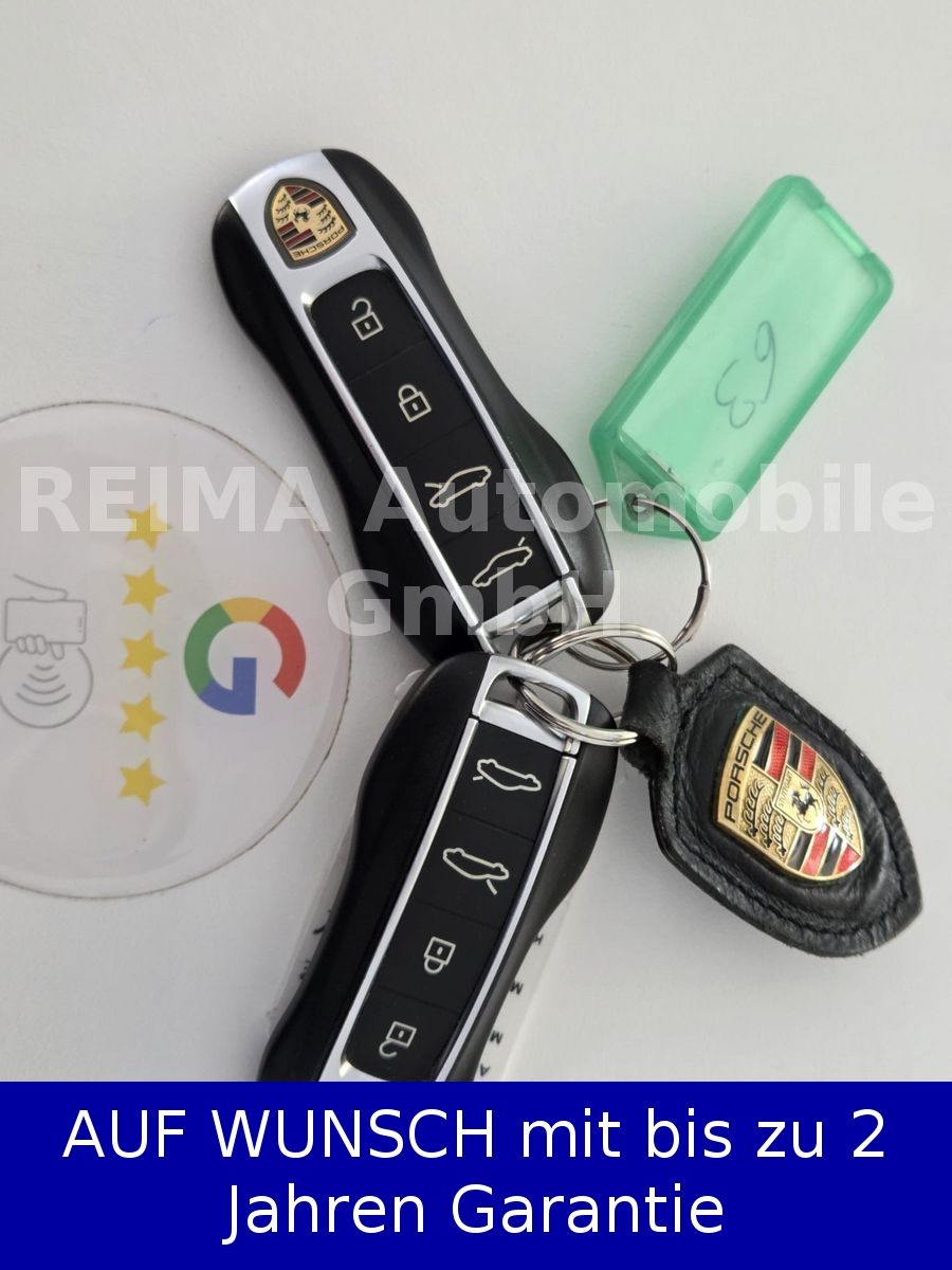 Fahrzeugabbildung Porsche Taycan Turbo 93 KWH, SOH 93,5%, LED