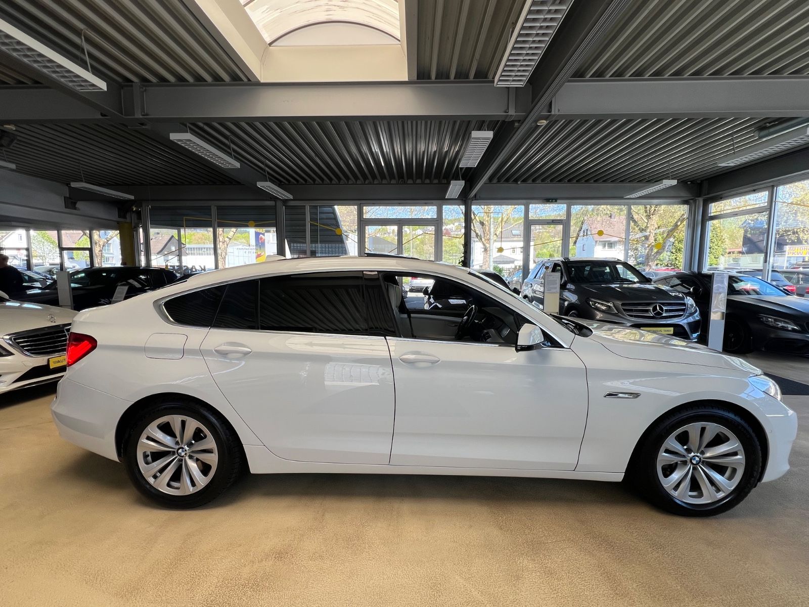 Fahrzeugabbildung BMW 530 Gran Turismo GT *PANO*KAMERA*LEDER-WEIß*