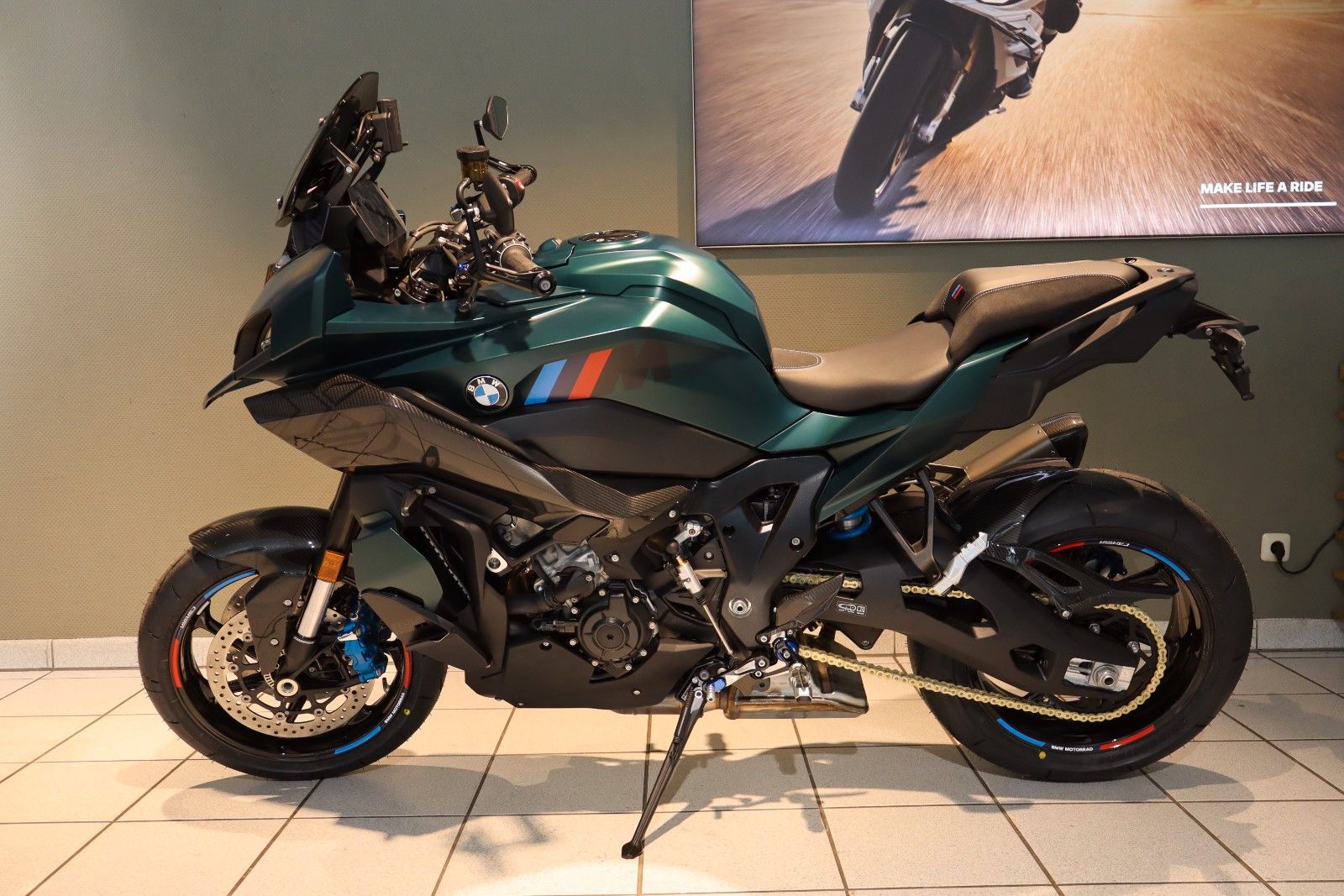 Fahrzeugabbildung BMW M 1000 XR