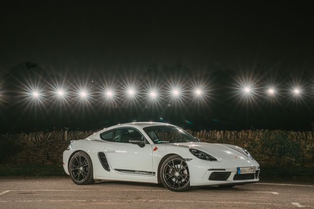 Porsche 718 Cayman T  Garagenfzg, Sport Chrono / PASM