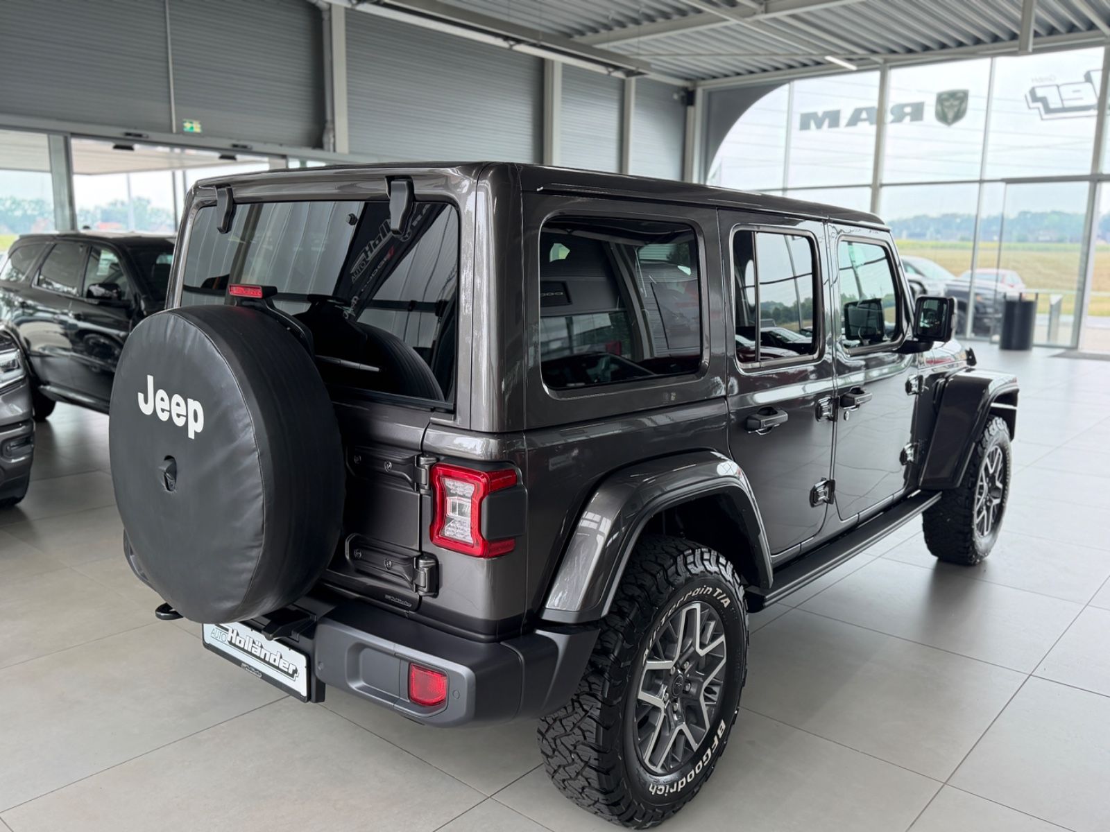 Fahrzeugabbildung Jeep 2.0 Wrangler Unlimited Sahara Leder Top